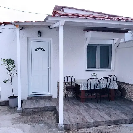 Konstantinos-elli